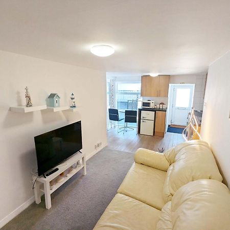 Harbour Steps - Torquay Luxury Apartment - Balcony, Free Parking, Netflix & Wifi Exterior foto